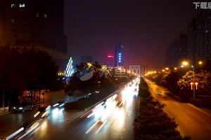 静悄悄夜晚街边道路车流视频素材