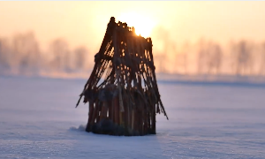 阳光洒向白雪皑皑的大地视频素材