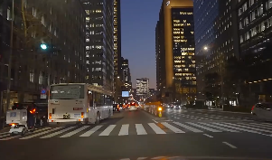 深夜东京道路开车视频素材