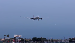 四川航空落地视频素材