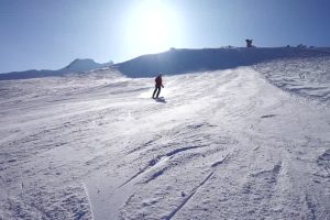 滑雪慢镜头特写视频素材